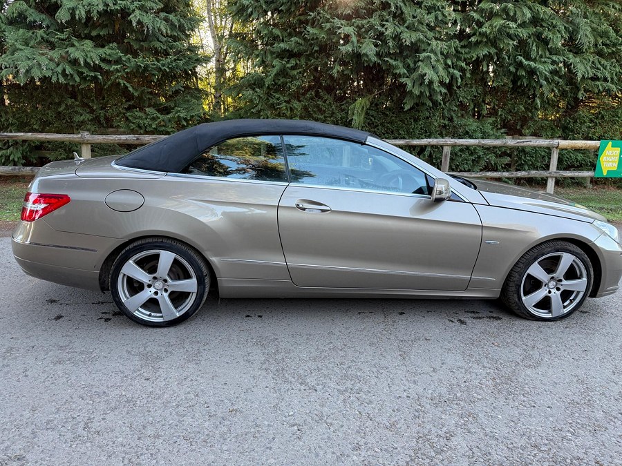 2012 Mercedes-Benz E Class photo 8