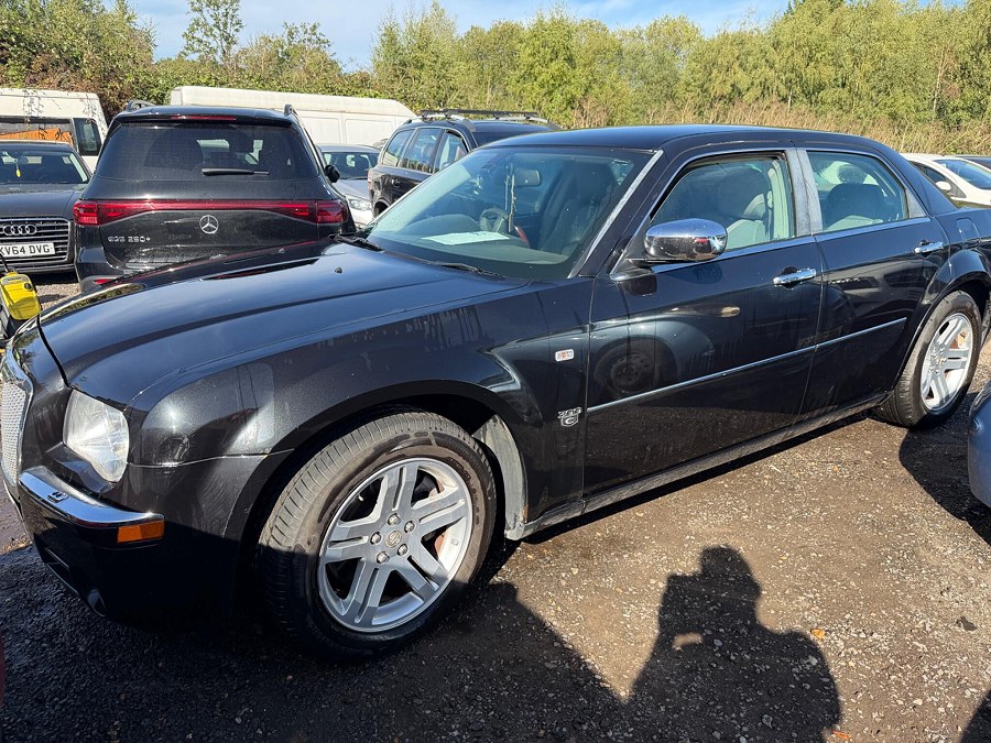 2008 Chrysler 300C photo 3