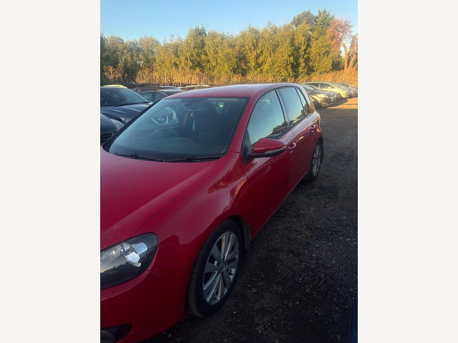 Volkswagen Golf photo 2