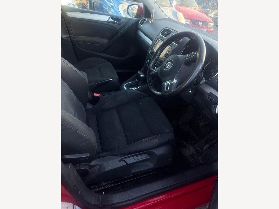 2009 Volkswagen Golf photo 8