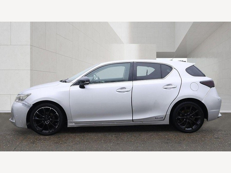 2011 Lexus CT photo 4