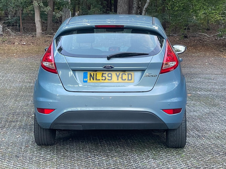 2009 Ford Fiesta photo 4