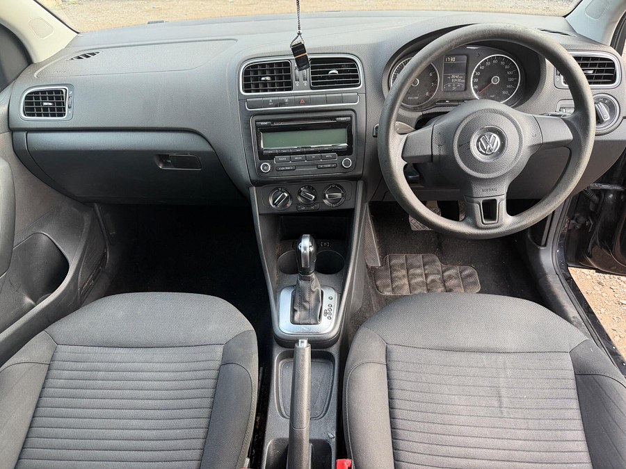 2011 Volkswagen Polo photo 11