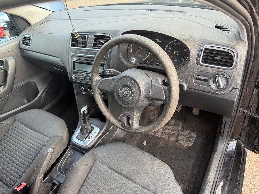 2011 Volkswagen Polo photo 10