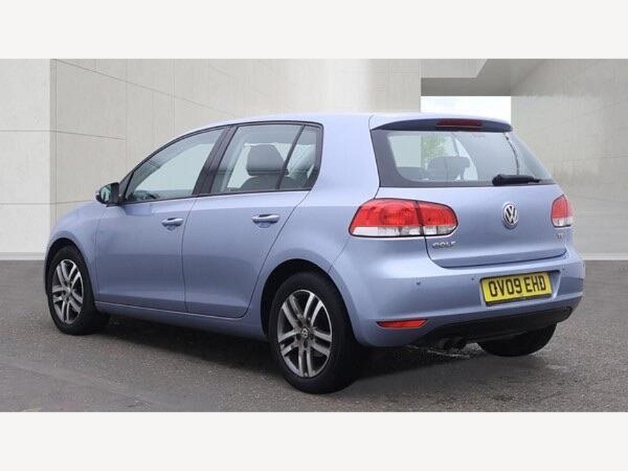 2009 Volkswagen Golf photo 4