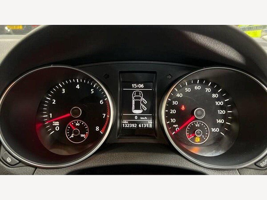 2009 Volkswagen Golf photo 7