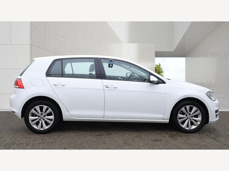 2013 Volkswagen Golf photo 5