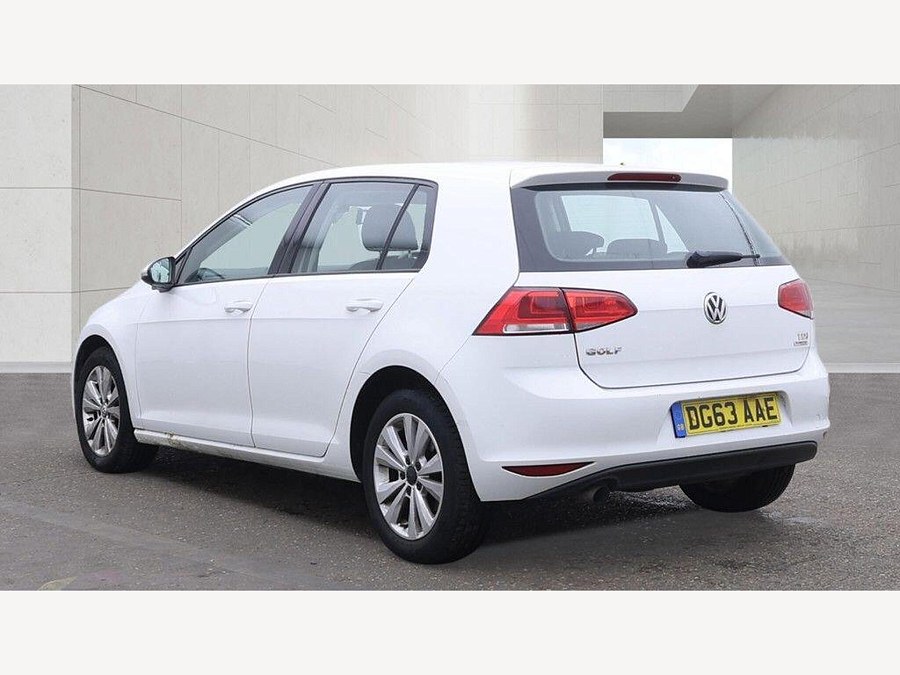 2013 Volkswagen Golf photo 3