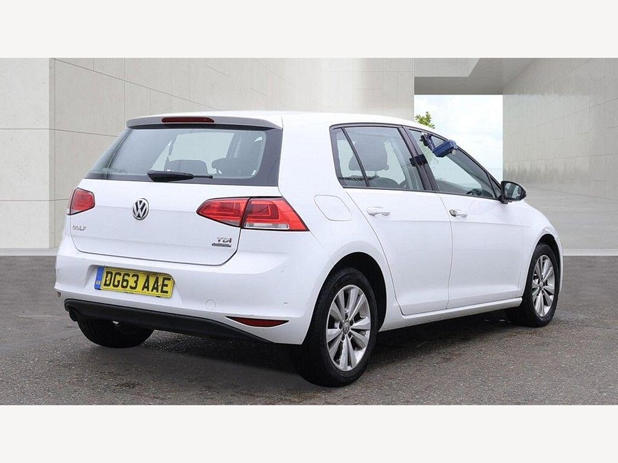 2013 Volkswagen Golf photo 4