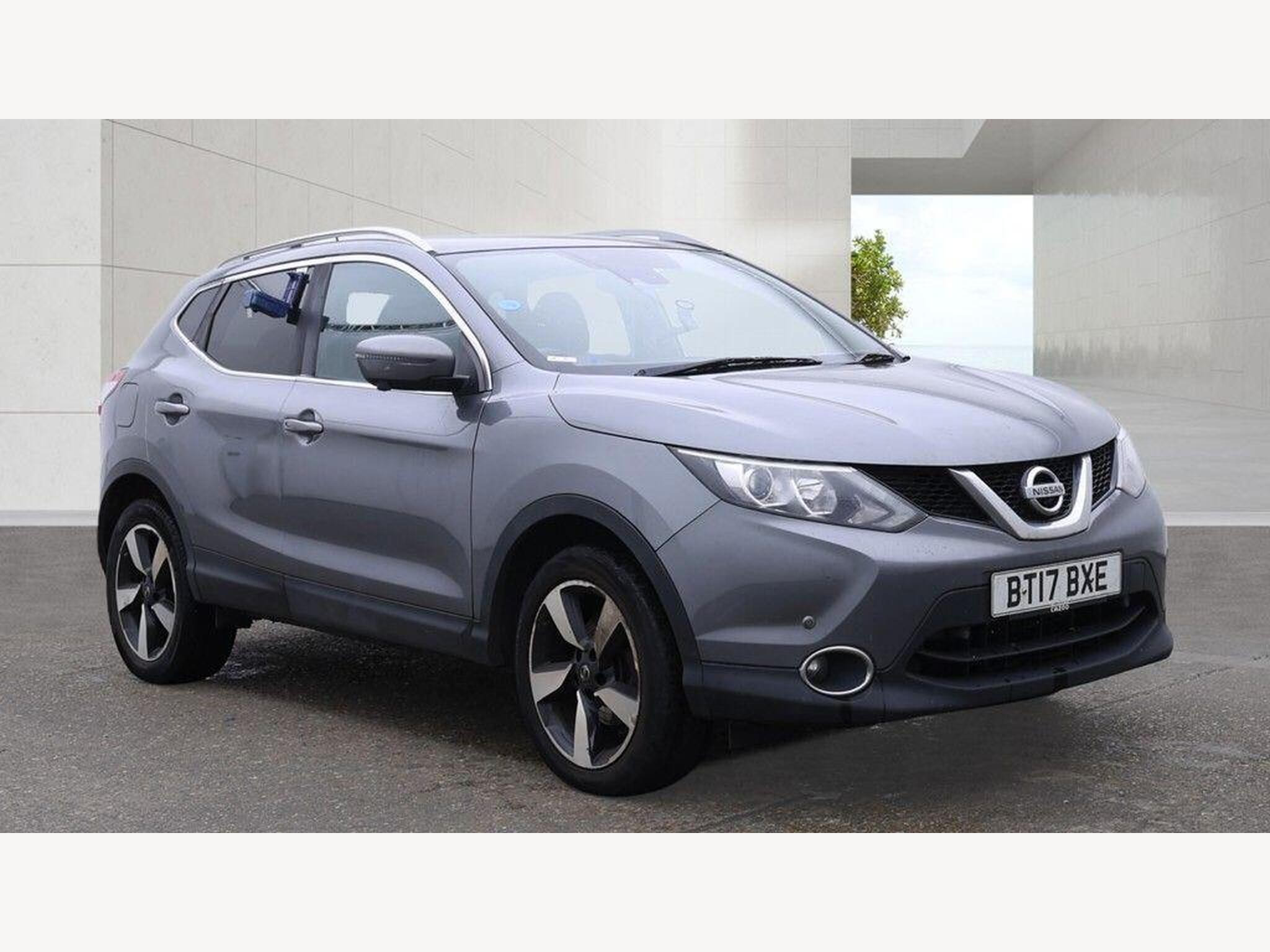 2017 Nissan Qashqai 1.5 dCi N-Vision 2WD Euro 6 (s/s) 5dr for sale at AMB Cars