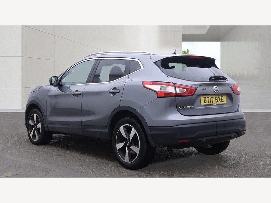 2017 Nissan Qashqai photo 3