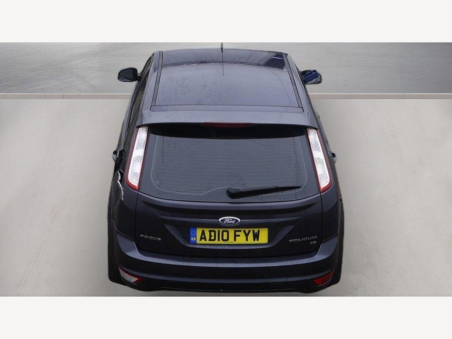 2010 Ford Focus photo 8