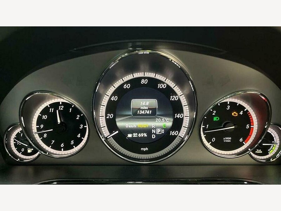 2013 Mercedes-Benz E Class photo 12