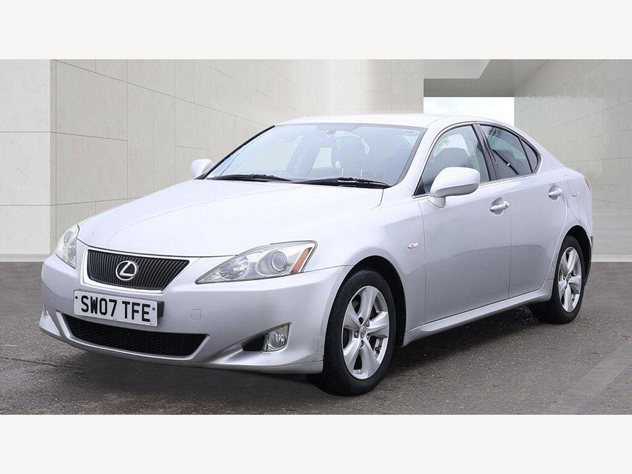 2007 Lexus IS photo 2