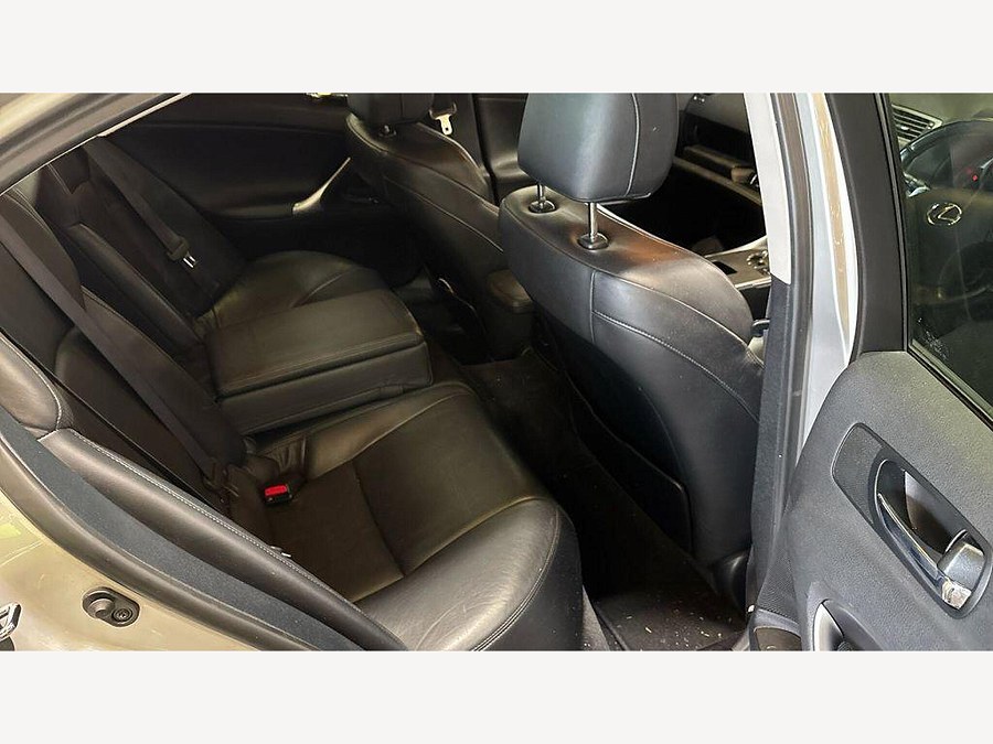2007 Lexus IS photo 10