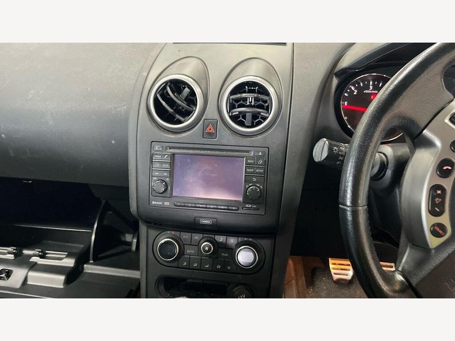 2013 Nissan Qashqai+2 photo 12