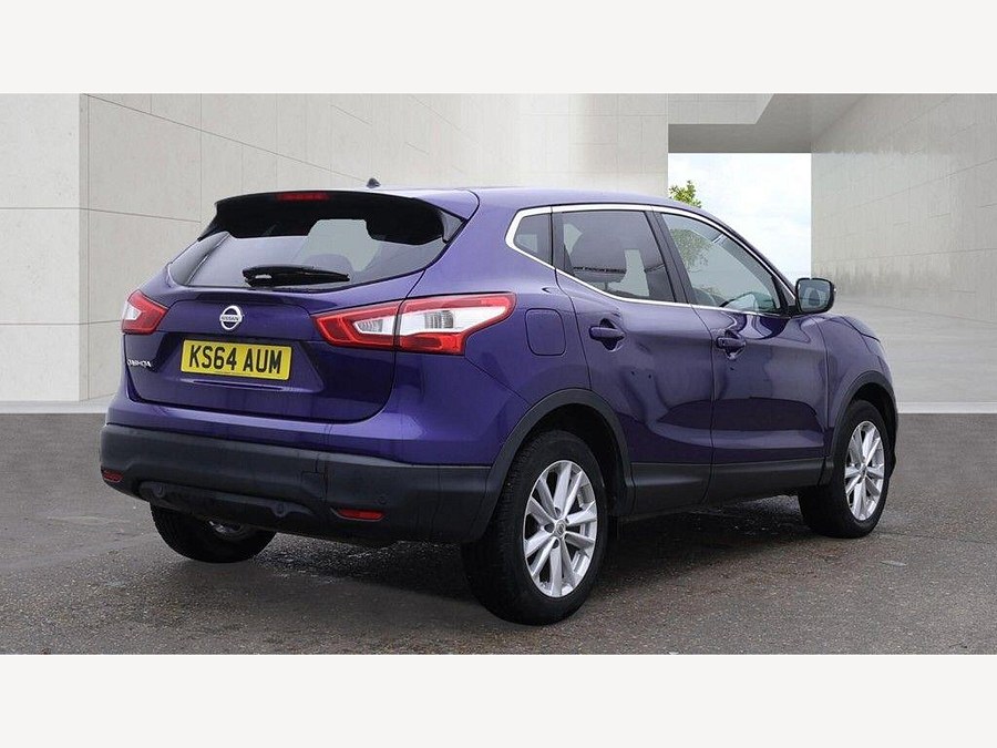 2015 Nissan Qashqai photo 4