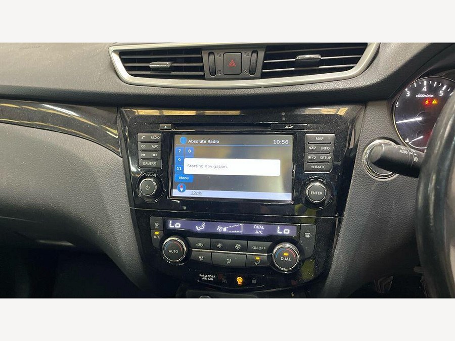 2015 Nissan Qashqai photo 13