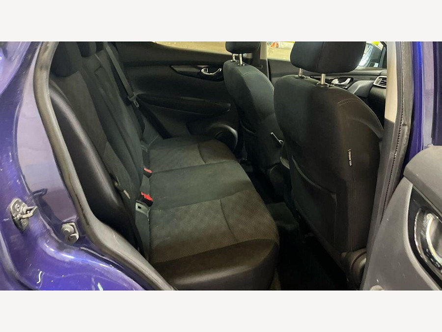 2015 Nissan Qashqai photo 10