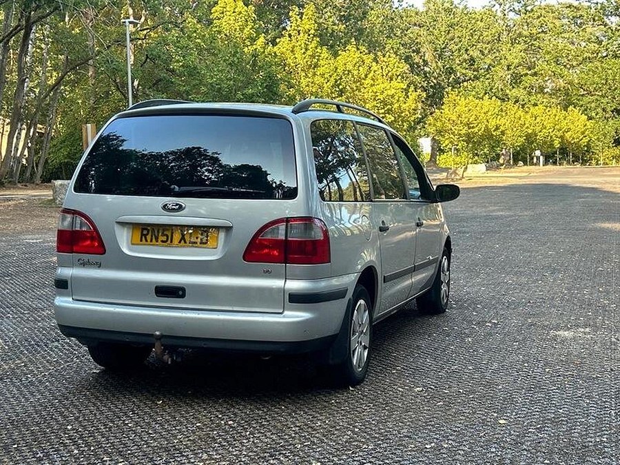2002 Ford Galaxy photo 6