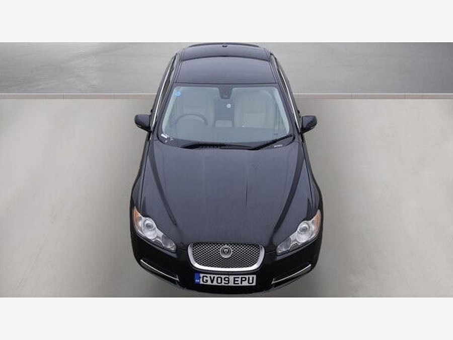 2009 Jaguar XF photo 4