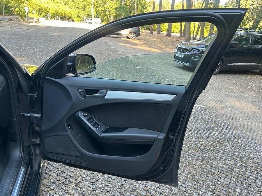 2011 Audi A4 photo 7