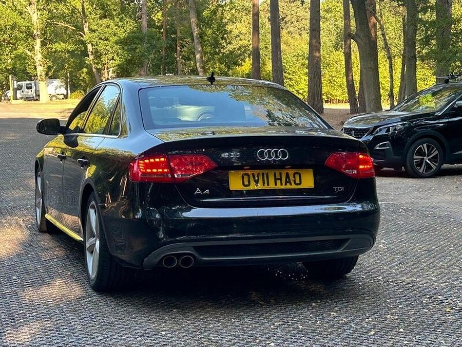 2011 Audi A4 photo 11
