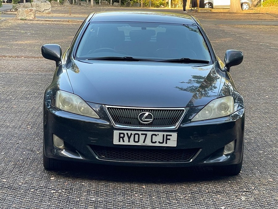 2007 Lexus IS photo 3