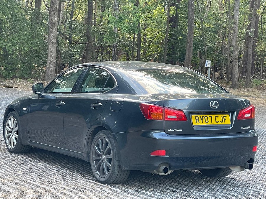 2007 Lexus IS photo 5