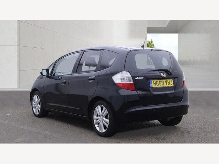 2009 Honda Jazz photo 3