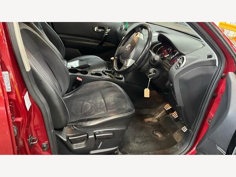 2013 Nissan Qashqai photo 3