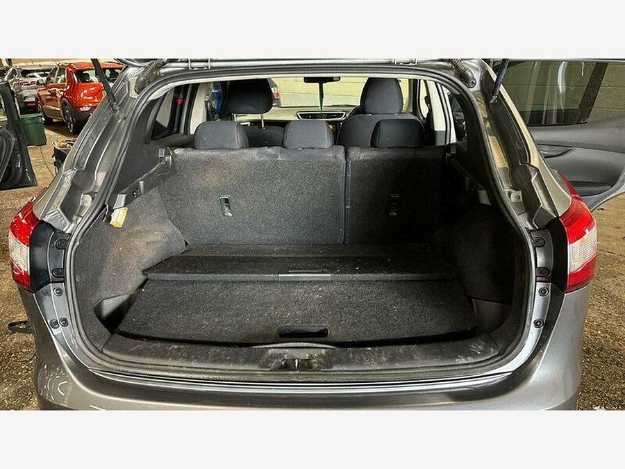 2014 Nissan Qashqai photo 9