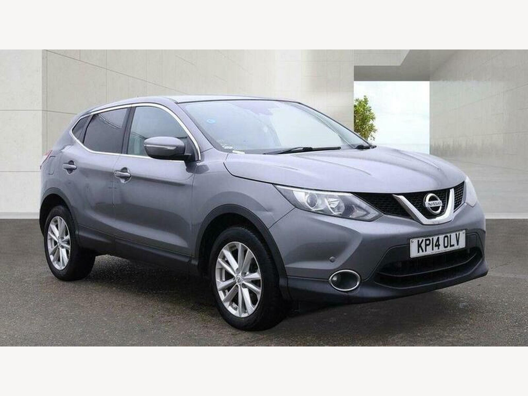 2014 Nissan Qashqai 1.6 dCi Acenta 2WD Euro 5 (s/s) 5dr for sale at AMB Cars