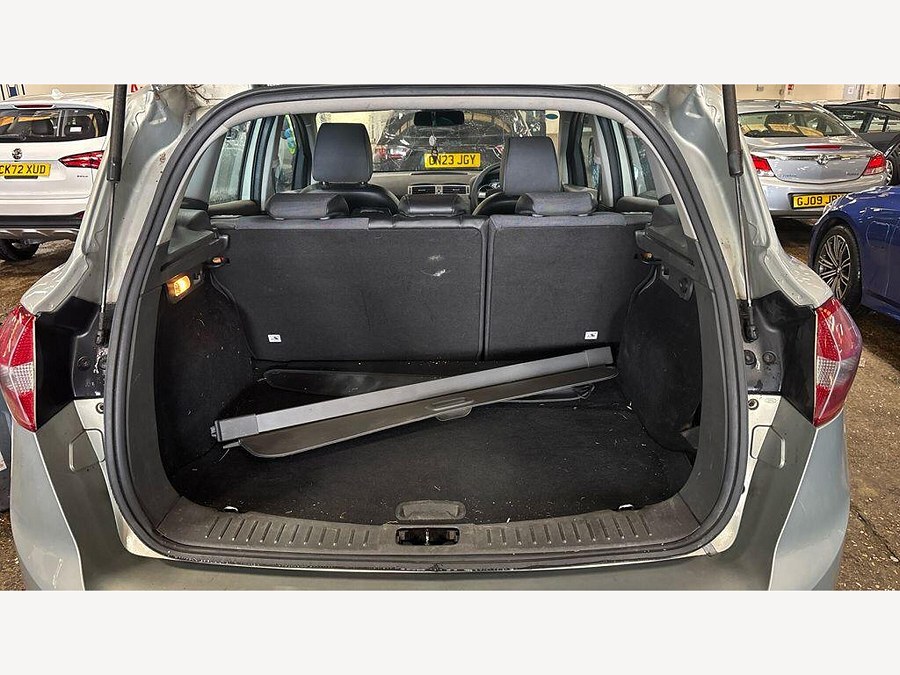 2010 Ford Kuga photo 9