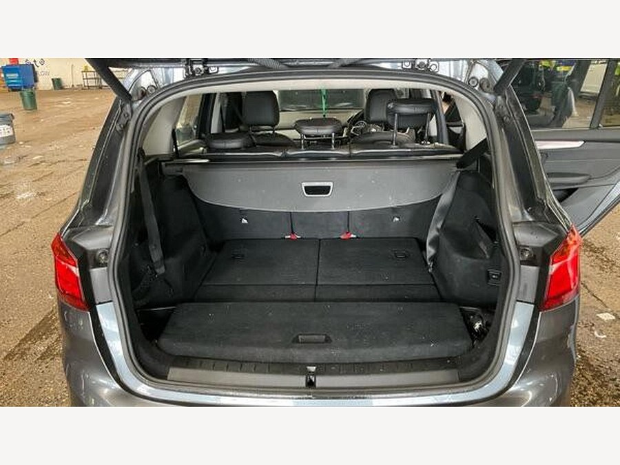 2016 BMW 2 Series Gran Tourer photo 8