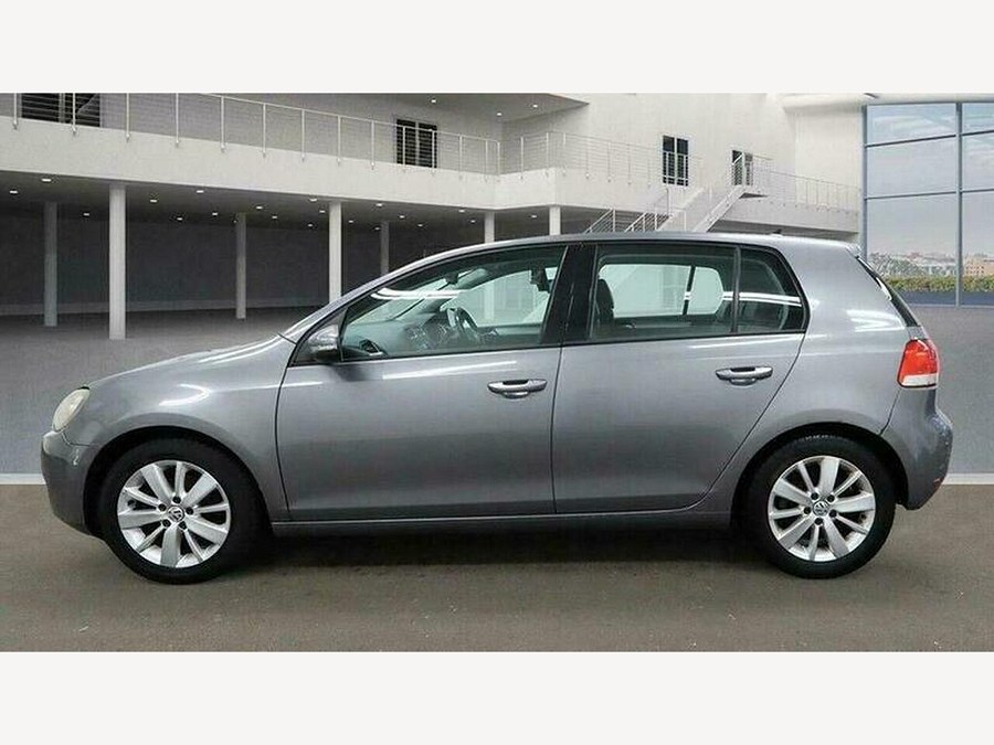 2010 Volkswagen Golf photo 6