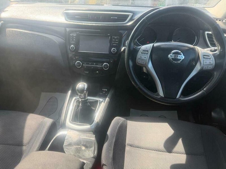2015 Nissan Qashqai photo 9