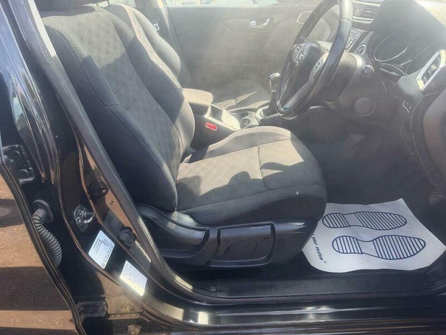 2015 Nissan Qashqai photo 12