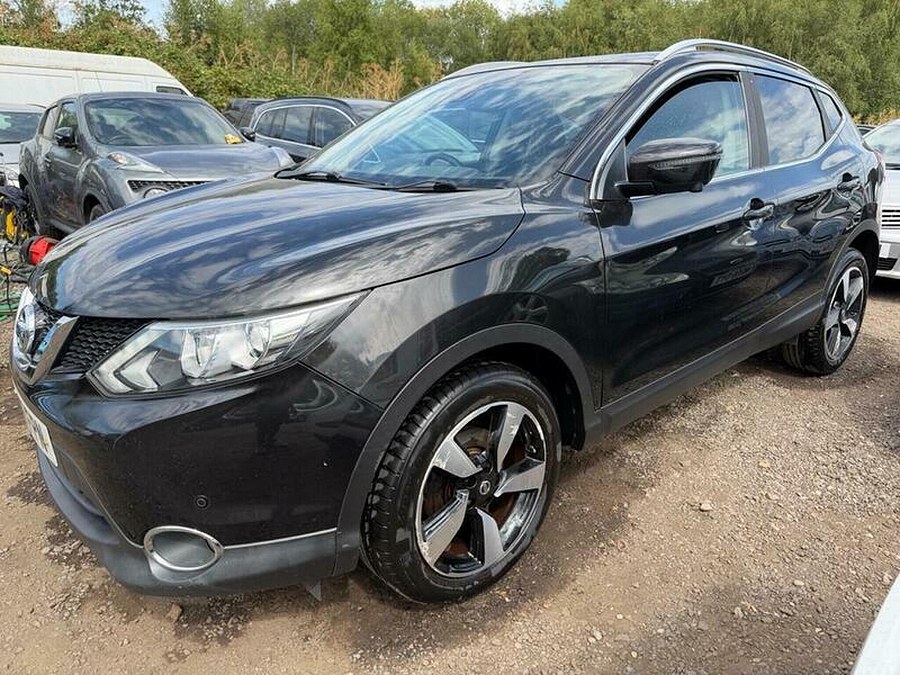 2015 Nissan Qashqai photo 3