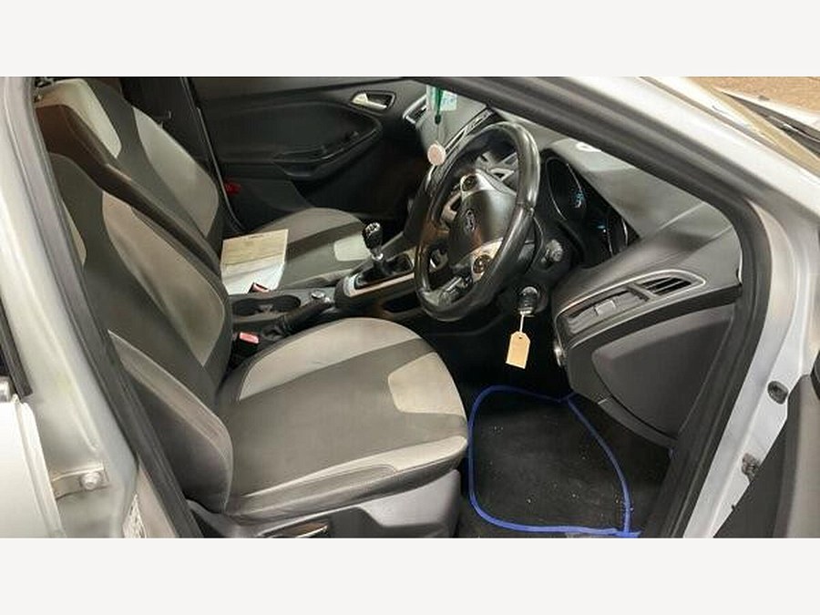 2012 Ford Focus photo 4