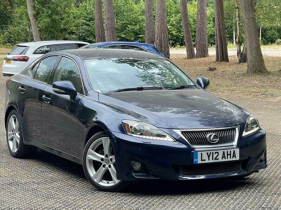 Lexus IS