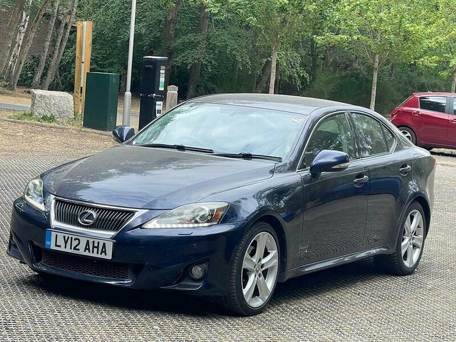2012 Lexus IS photo 9