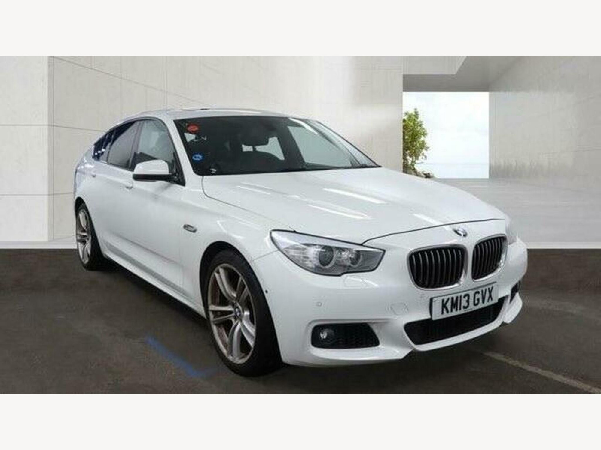 2013 BMW 5 Series Gran Turismo 2.0 520d M Sport GT Auto Euro 5 (s/s) 5dr for sale at AMB Cars