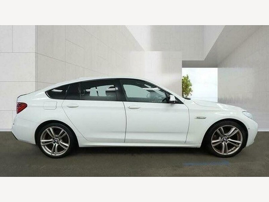 2013 BMW 5 Series Gran Turismo photo 5