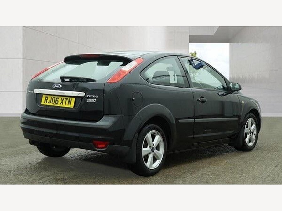 2006 Ford Focus photo 4