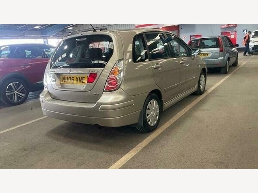 2006 Suzuki Liana photo 4