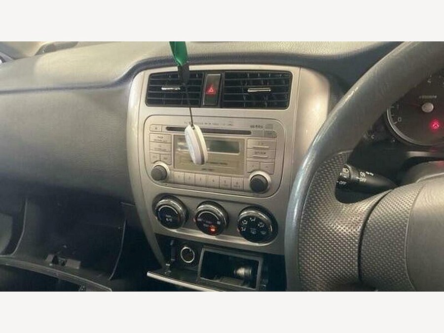 2006 Suzuki Liana photo 9