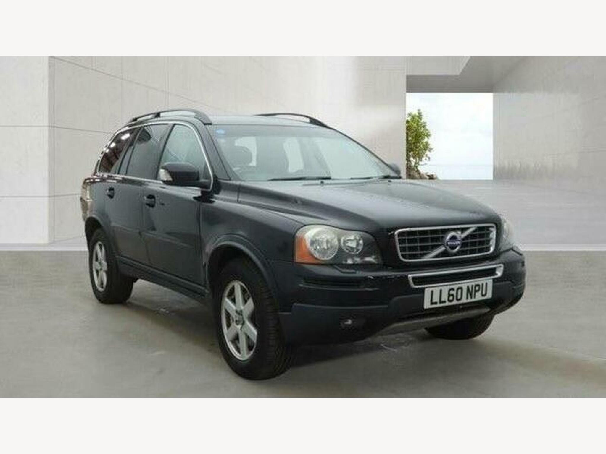 2010 Volvo XC90 2.4 D5 Active Geartronic AWD 5dr for sale at AMB Cars