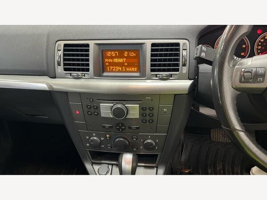 2008 Vauxhall Vectra photo 8