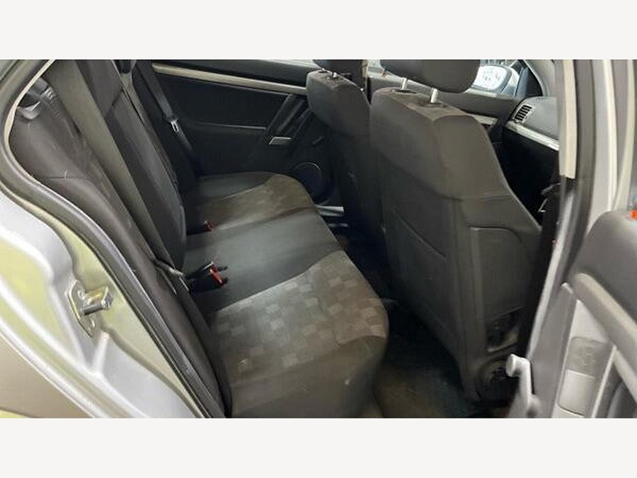 2008 Vauxhall Vectra photo 9